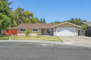 1032 Silver Lake Dr, Sacramento, CA 95831 - Photo 1