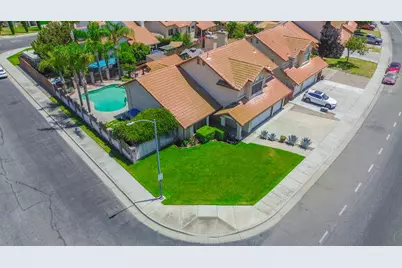 252 Stonewood Drive, Los Banos, CA 93635 - Photo 1