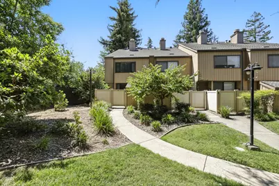 536 Woodside Oaks #4, Sacramento, CA 95825 - Photo 1