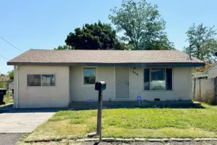 2818 Plover St, Sacramento, CA 95815 - Photo 1