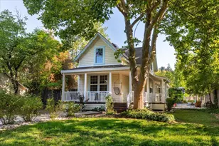 718 W Main St, Grass Valley, CA 95945 - Photo 1