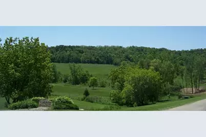 93 Heatherdowns Ln, Galena, IL 61036 - Photo 2