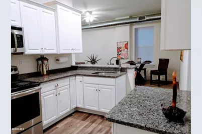 102 E Market Street, Apt. 2 Street, Mount Carroll, IL 61053 - Photo 4