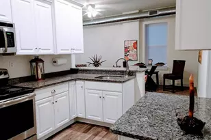 102 E Market Street Apt 2 St, Mount Carroll, IL 61053 - Photo 4
