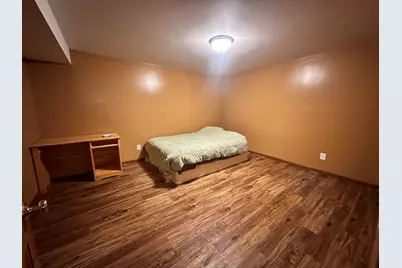 734 S Canterbury, Freeport, IL 61032 - Photo 32