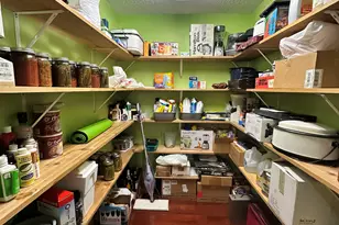 734 S Canterbury, Freeport, IL 61032 - Photo 18