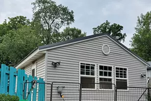 11371 Havenswood Rd, Roscoe, IL 61073 - Photo 8