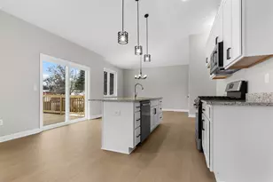 7743 Cherry Hill Rd, Cherry Valley, IL 61016 - Photo 10