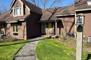 102 Walnut Hill Dr, Galena, IL 61036 - Photo 1