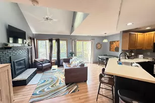 102 Walnut Hill Dr, Galena, IL 61036 - Photo 4