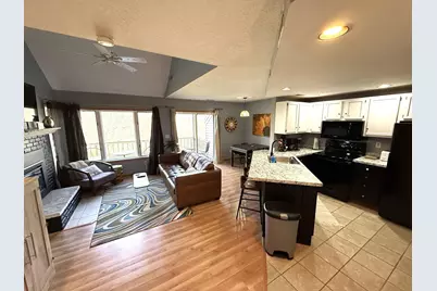 102 Walnut Hill Drive, Galena, IL 61036 - Photo 4