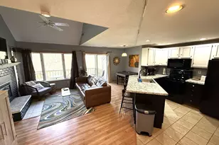 102 Walnut Hill Dr, Galena, IL 61036 - Photo 4