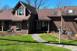 102 Walnut Hill Dr, Galena, IL 61036 - Photo 1