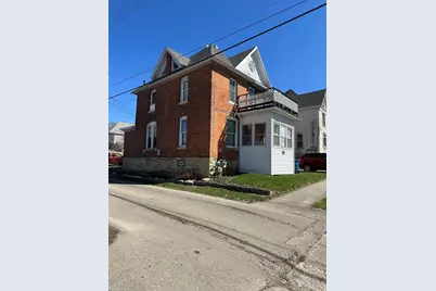 112 Quincy, Savanna, IL 61074 - Photo 2