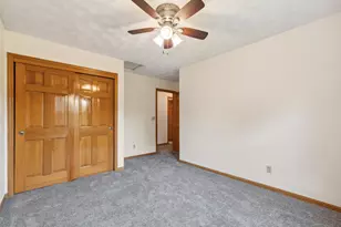 307 Shelden Dr, Winnebago, IL 61088 - Photo 16
