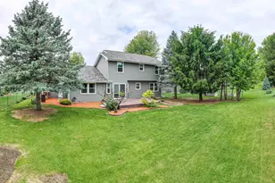 307 Shelden Dr, Winnebago, IL 61088 - Photo 22