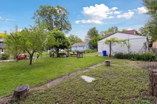 323 Tay St, Rockford, IL 61102 - Photo 32