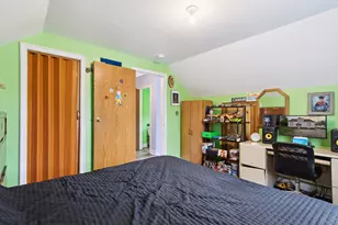 323 Tay St, Rockford, IL 61102 - Photo 24