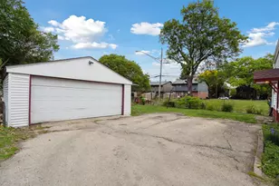 323 Tay St, Rockford, IL 61102 - Photo 36