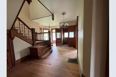 642 W Stephenson, Freeport, IL 61032 - Photo 2