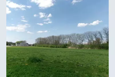 710 Arrowhead Drive, Utica, IL 61373 - Photo 1