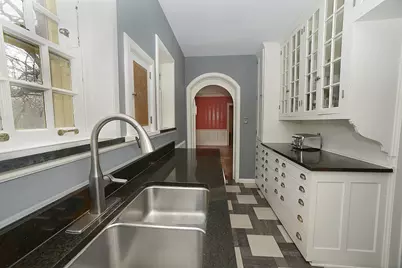 2221 Twin Oak Rd, Peru, IL 61354 - Photo 12