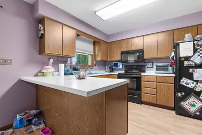 104 SW Deerpath Way, Poplar Grove, IL 61065 - Photo 4