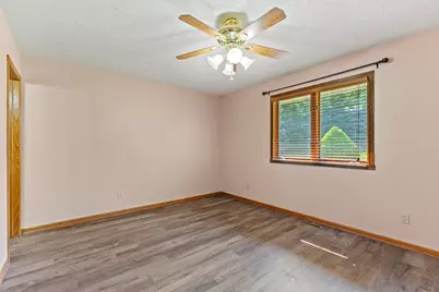 1726 Baintree Road, Lake Summerset, IL 61019 - Photo 14