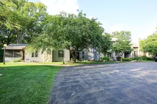 209 Fox Trot, Dixon, IL 61021 - Photo 12