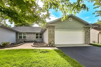 621 Grove Street, Pecatonica, IL 61063 - Photo 1