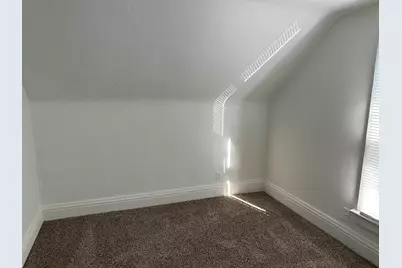 309 W Pleasant, Freeport, IL 61032 - Photo 32