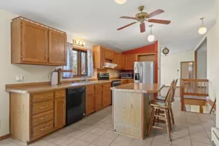 1005 Autumn Ct, Lake Summerset, IL 61019 - Photo 12