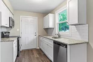 1450 Winter, Freeport, IL 61032 - Photo 6