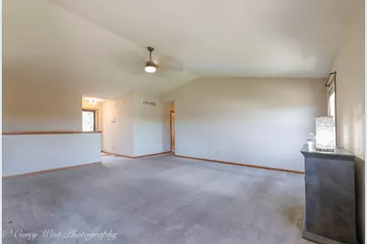 8453 Crooked Bend Road, Machesney Park, IL 61115 - Photo 12