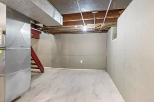 1339 Crosby St, Rockford, IL 61107 - Photo 14