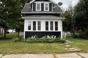 1519 Jackson St, Rockford, IL 61107 - Photo 1