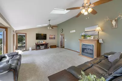 2472 W Red Oak Road, Freeport, IL 61032 - Photo 4