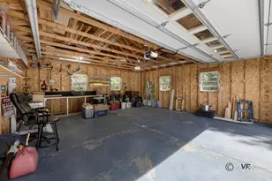 2472 W Red Oak Rd, Freeport, IL 61032 - Photo 26