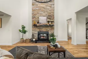 9281 Auburn Rd, Winnebago, IL 61088 - Photo 16