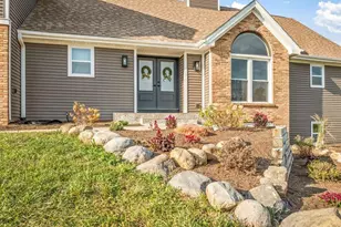 9281 Auburn Rd, Winnebago, IL 61088 - Photo 4