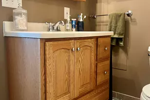 719 N Greenfield Dr, Freeport, IL 61032 - Photo 22