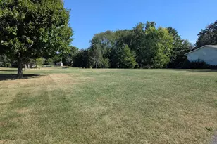 296 Forestcliff Ct, Lake Summerset, IL 61019 - Photo 1