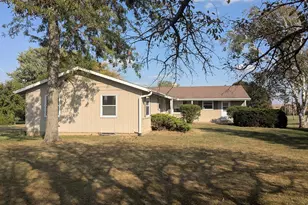 31457 Straw School Rd, Shannon, IL 61078 - Photo 2