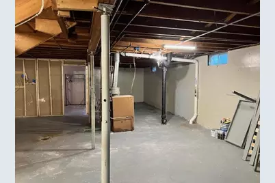 1308 Empire Ct, Freeport, IL 61032 - Photo 12