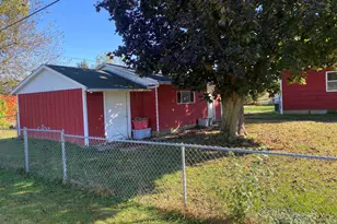 1816 Ontario Ave, Savanna, IL 61074 - Photo 4