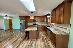 3310 S Apple River Rd, Elizabeth, IL 61028 - Photo 12