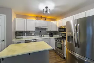 115 SE Lamplighter Loop, Poplar Grove, IL 61065 - Photo 6