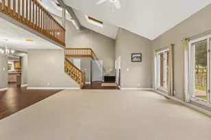 9104 E Weber Rd, Ridott, IL 61067 - Photo 12