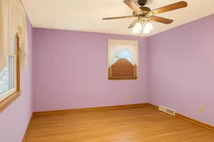 1244 Lacresta Dr, Freeport, IL 61032 - Photo 4