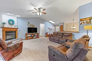 1397 Pier Dr, Lake Summerset, IL 61019 - Photo 8